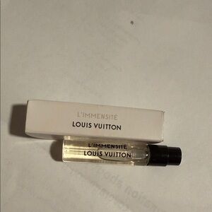 Louis Vuitton L'Immensité  Sample-